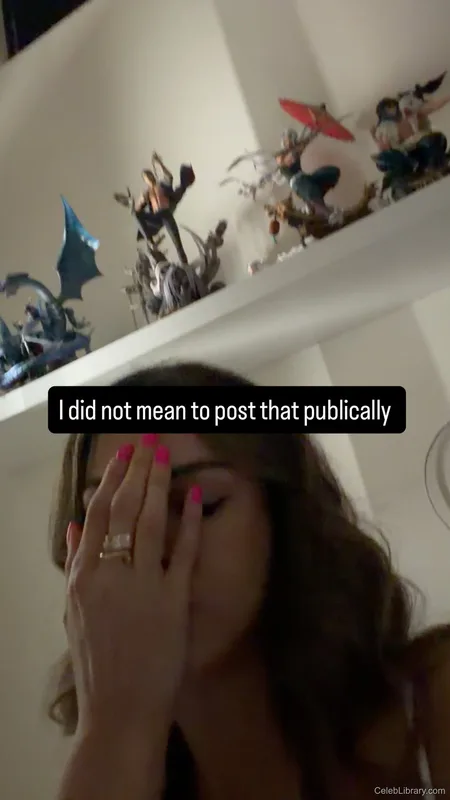 Sssniperwolf photo 16 of 1674