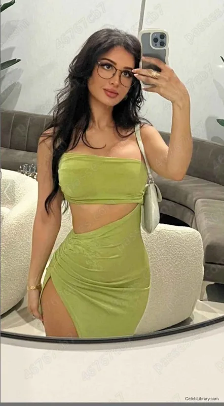 Sssniperwolf photo 11 of 1674