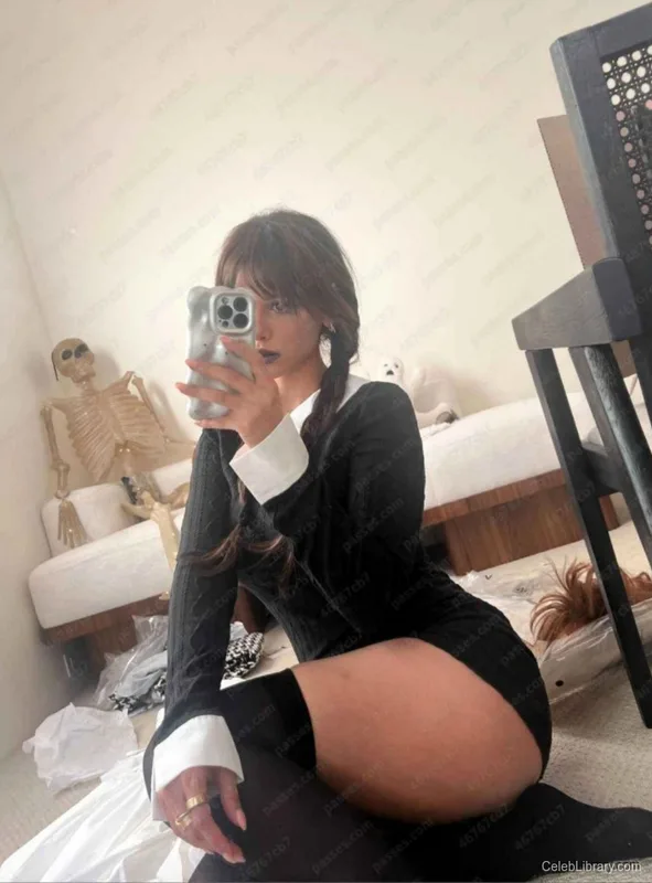 Sssniperwolf photo 13 of 1674