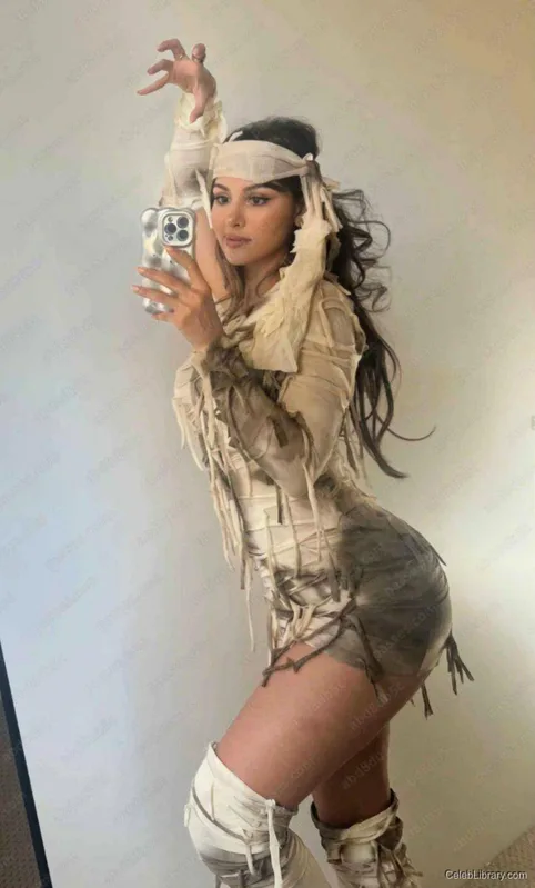 Sssniperwolf photo 7 of 1674