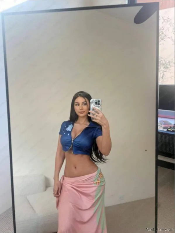 Sssniperwolf photo 16 of 1674