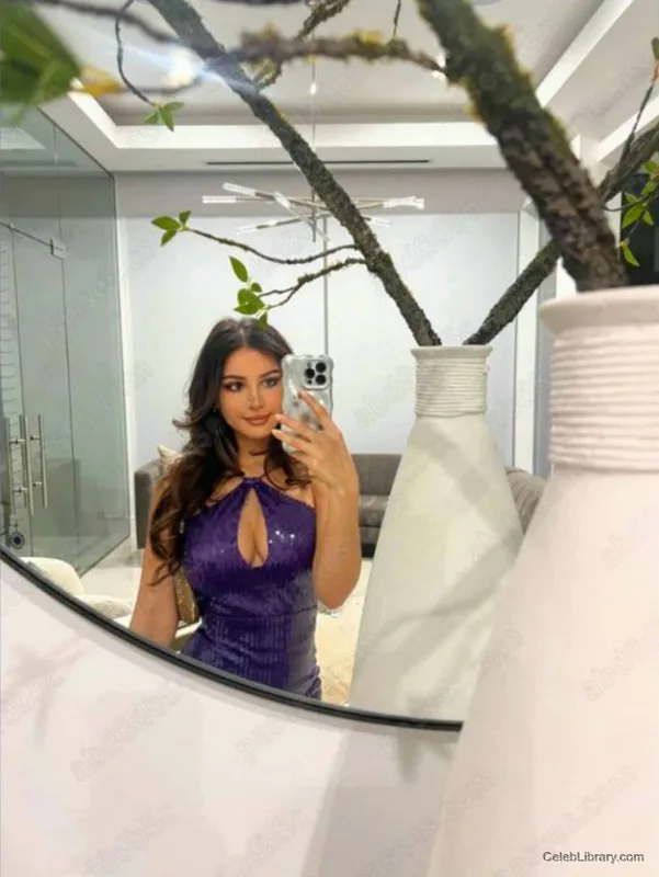Sssniperwolf photo 21 of 1674
