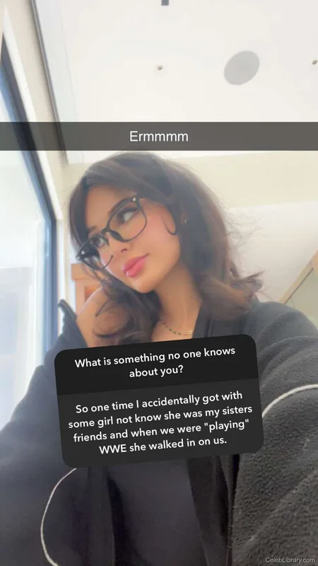 Sssniperwolf photo 4 of 1674