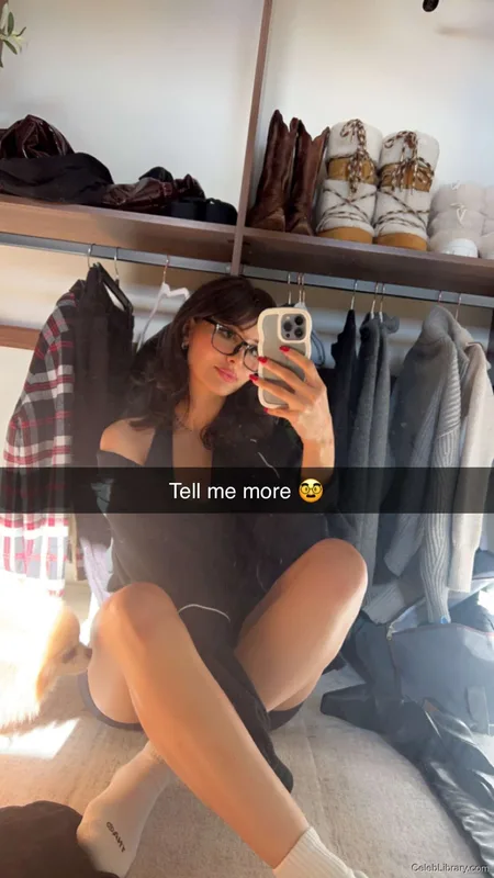 Sssniperwolf photo 6 of 1674