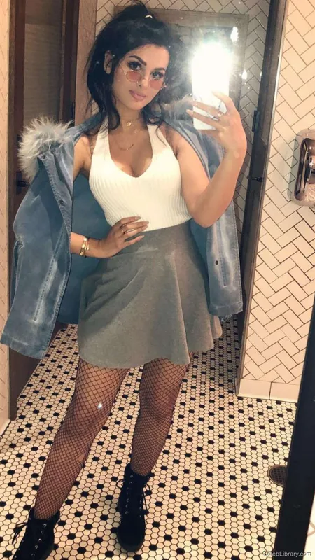 Sssniperwolf photo 12 of 1674