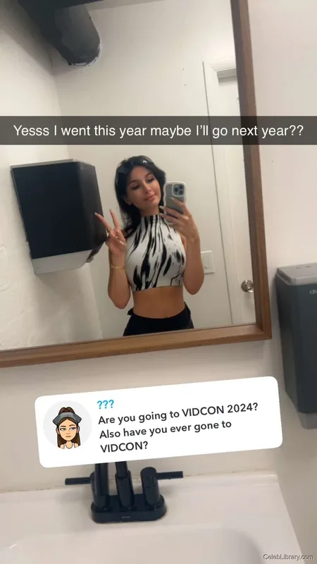 Sssniperwolf photo 16 of 1674