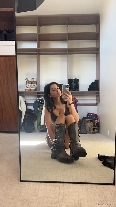 Sssniperwolf photo 9 of 1674