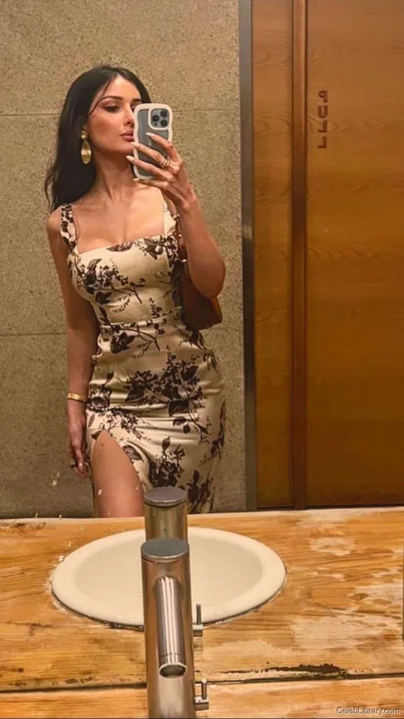 Sssniperwolf photo 19 of 1674