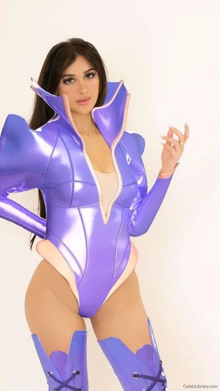 Sssniperwolf photo 4 of 1674