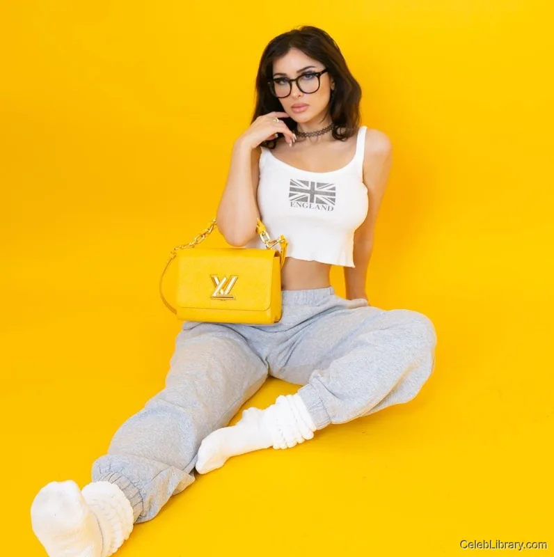 Sssniperwolf photo 3 of 1674
