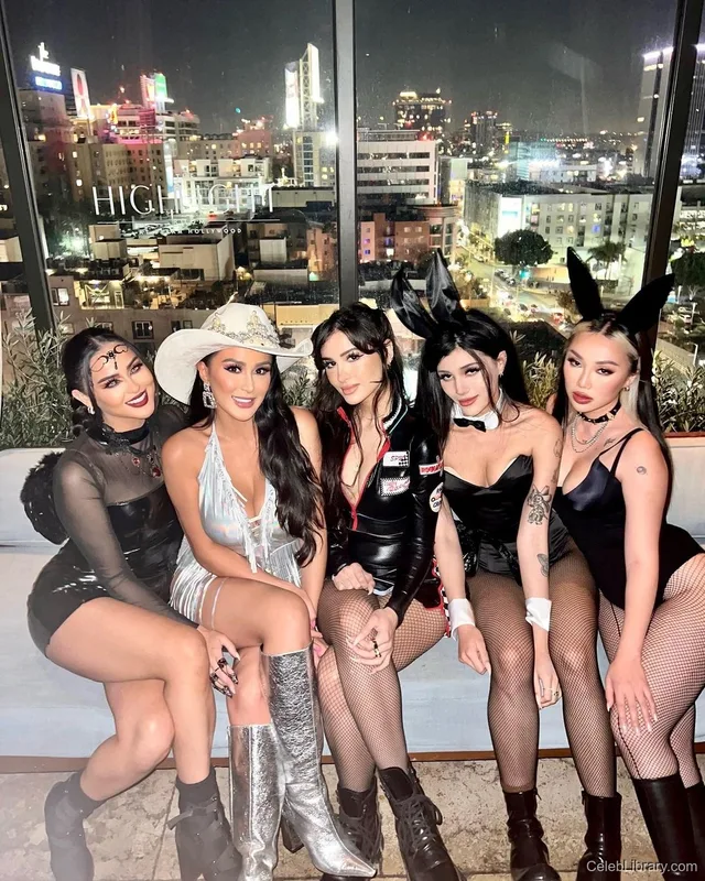 Sssniperwolf photo 11 of 1674