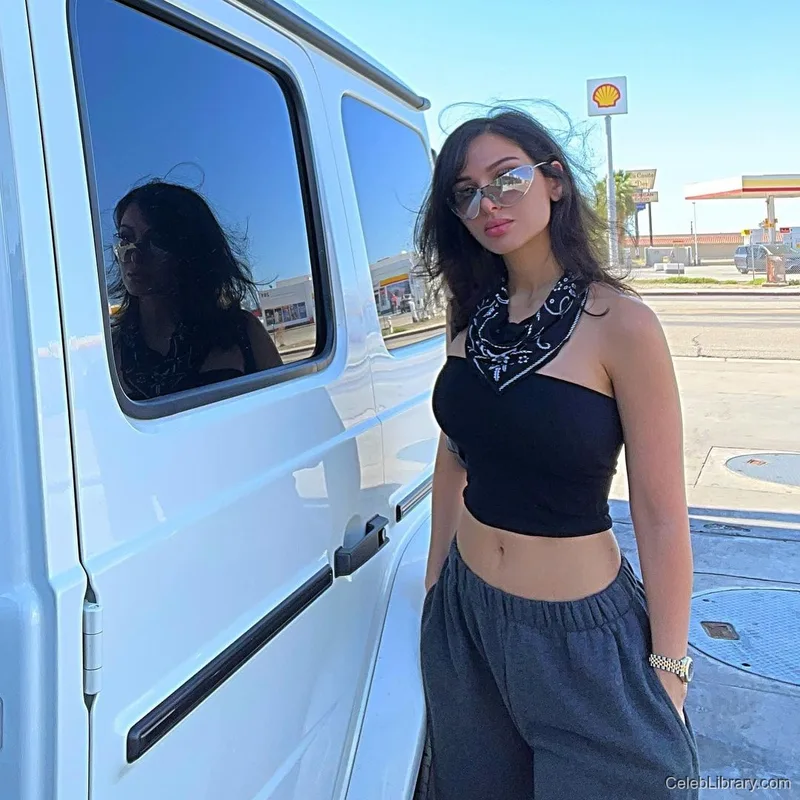 Sssniperwolf photo 14 of 1674