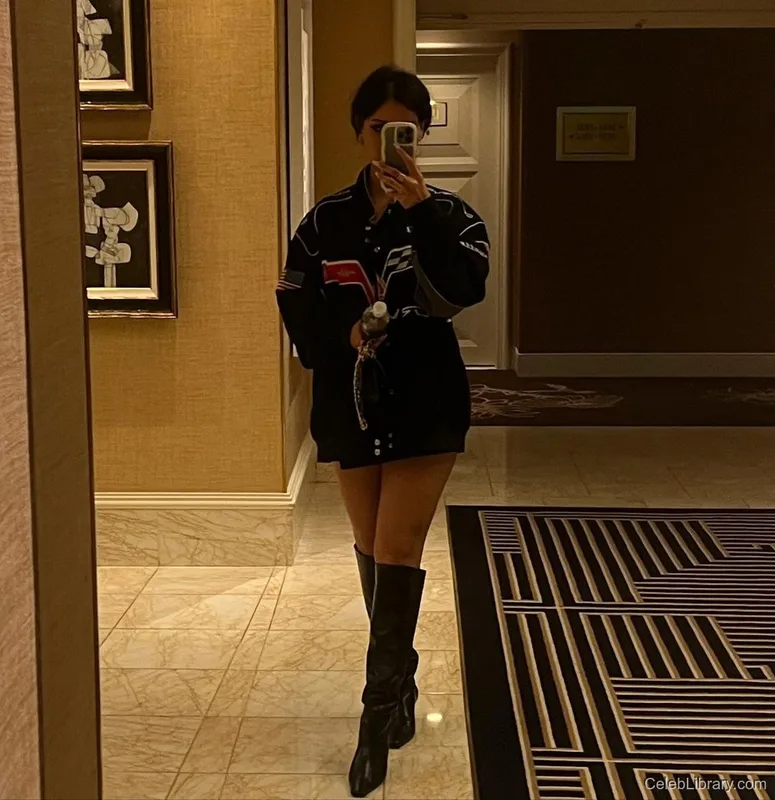 Sssniperwolf photo 3 of 1674
