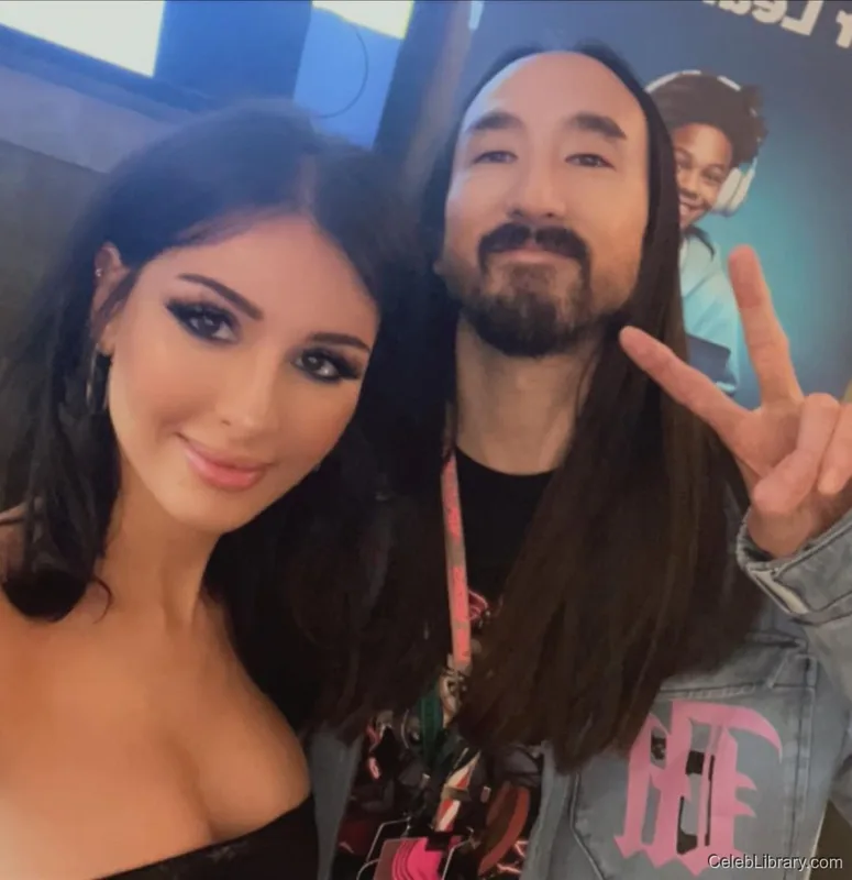 Sssniperwolf photo 5 of 1674