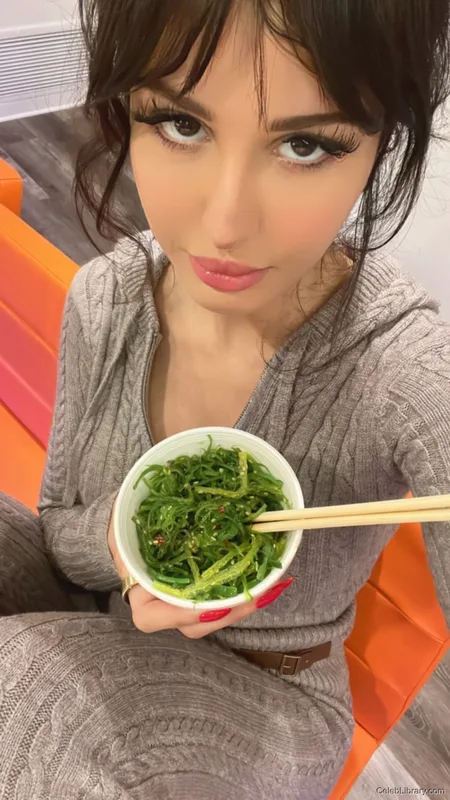 Sssniperwolf photo 24 of 1674