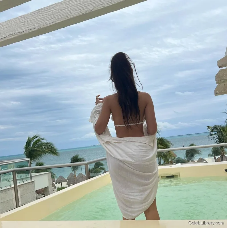 Sssniperwolf photo 5 of 1674