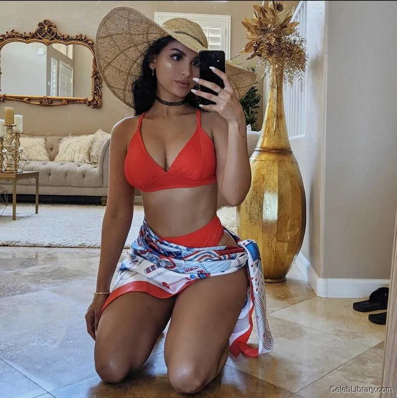 Sssniperwolf photo 10 of 1674