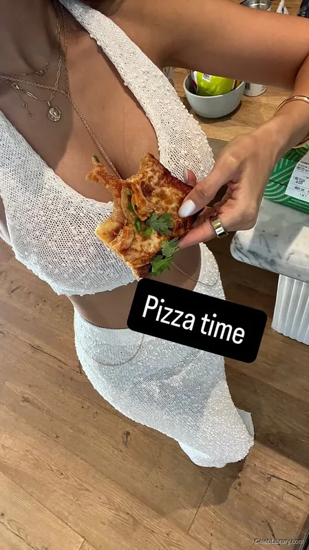 Sssniperwolf photo 17 of 1674