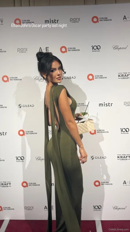 Sssniperwolf photo 5 of 1674