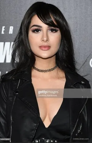 Sssniperwolf photo 6 of 1674