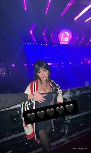 Sssniperwolf photo 8 of 1674
