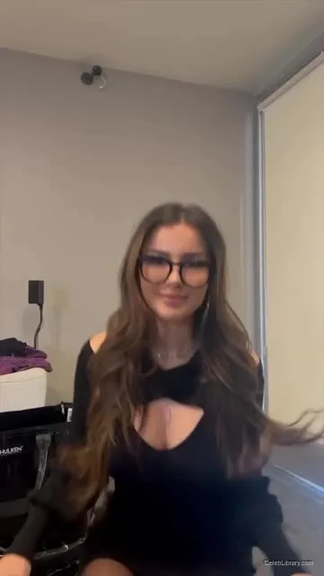 Sssniperwolf photo 21 of 1674