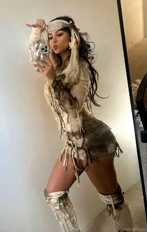 Sssniperwolf photo 11 of 1674