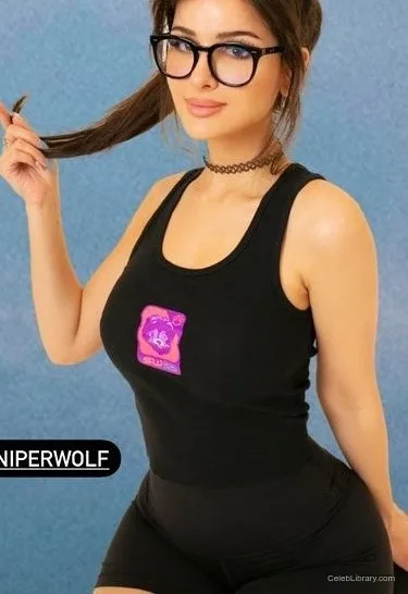 Sssniperwolf photo 9 of 1674