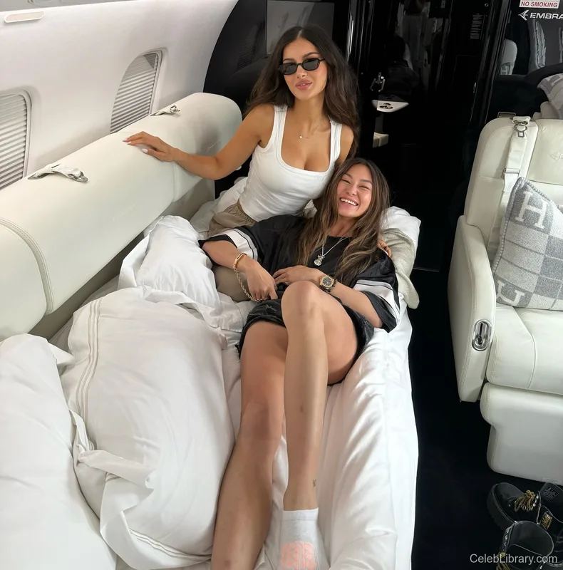 Sssniperwolf photo 2 of 1674