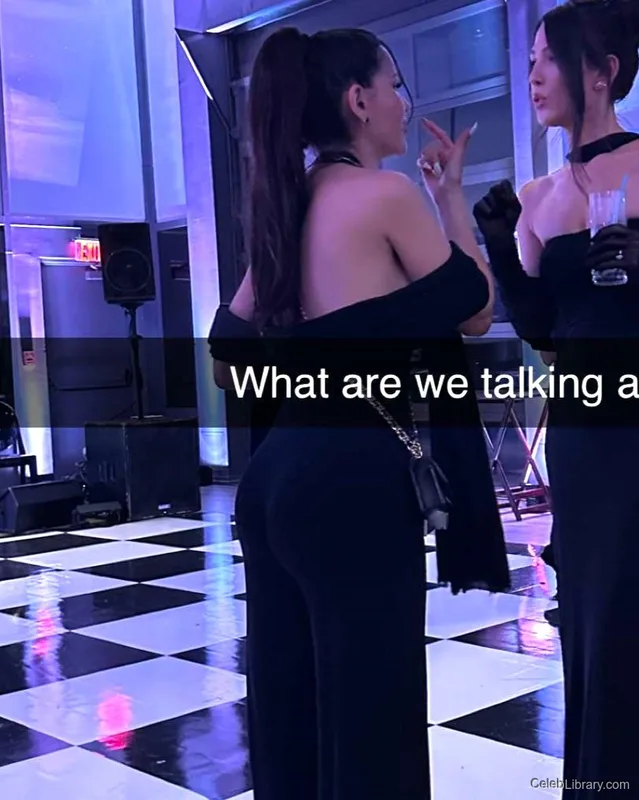 Sssniperwolf photo 4 of 1674