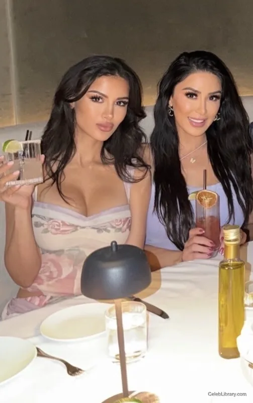 Sssniperwolf photo 3 of 1674