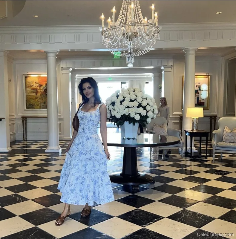 Sssniperwolf photo 5 of 1674