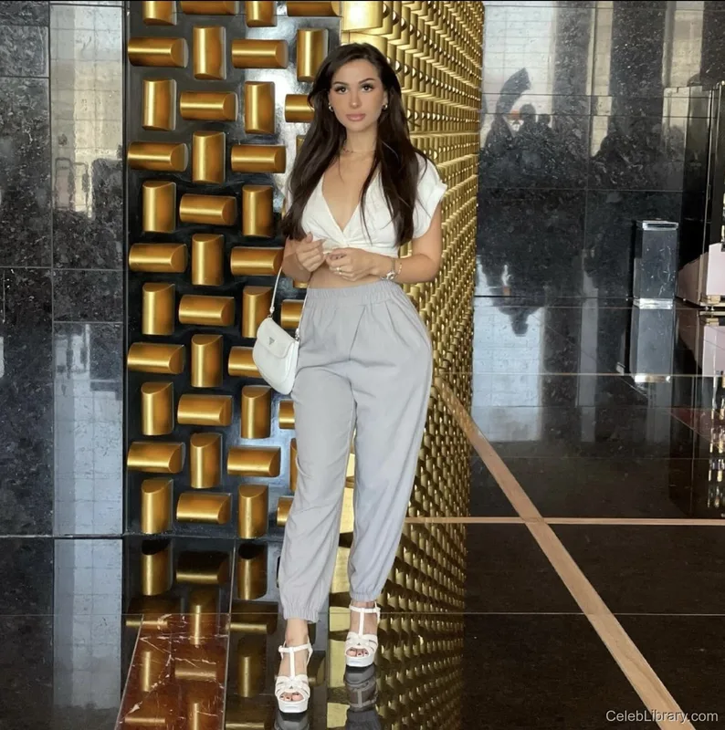 Sssniperwolf photo 9 of 1674