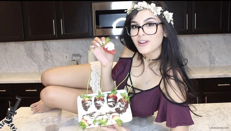 Sssniperwolf photo 15 of 1674
