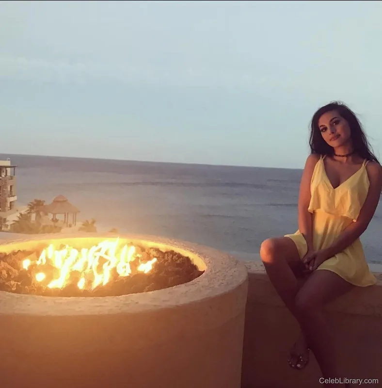 Sssniperwolf photo 17 of 1674
