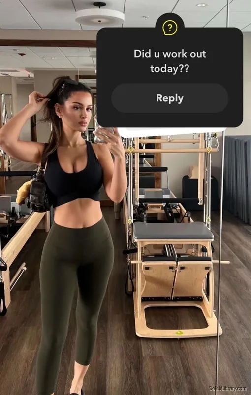 Sssniperwolf photo 7 of 1674