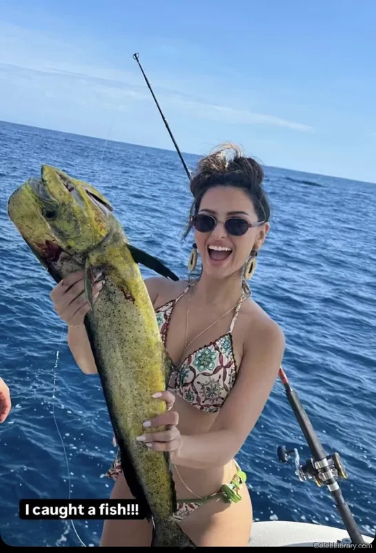 Sssniperwolf photo 5 of 1674