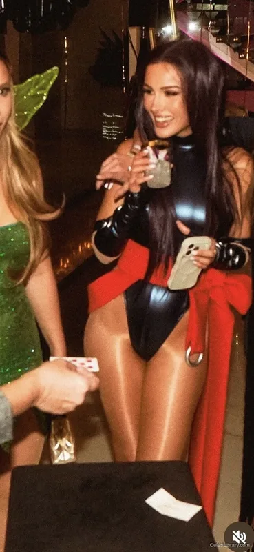Sssniperwolf photo 12 of 1674