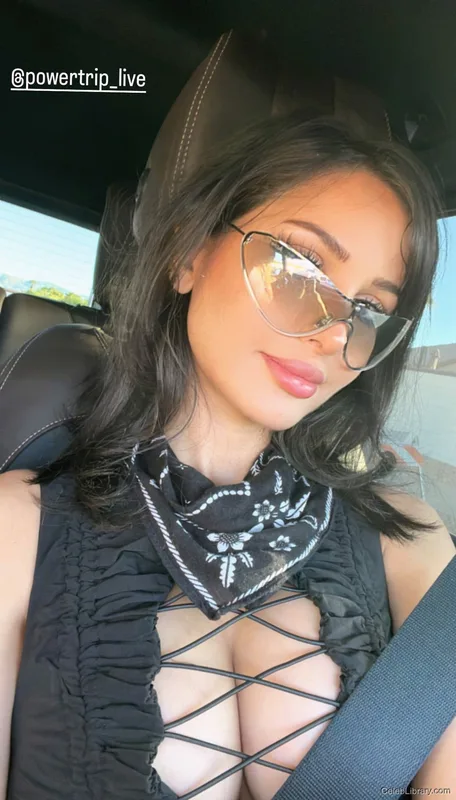 Sssniperwolf photo 3 of 1674