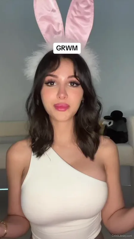 Sssniperwolf photo 7 of 1674