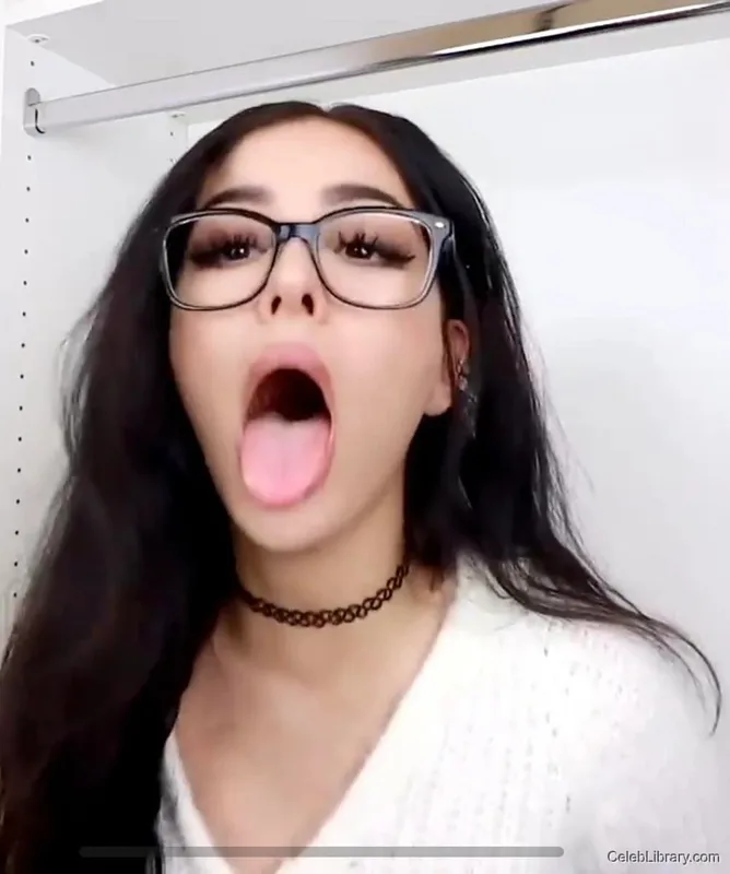 Sssniperwolf photo 8 of 1674