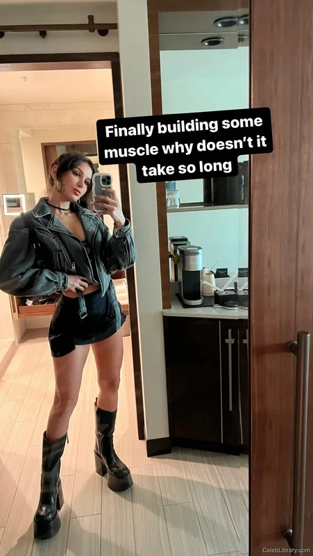 Sssniperwolf photo 12 of 1674
