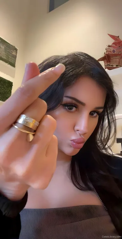 Sssniperwolf photo 8 of 1674