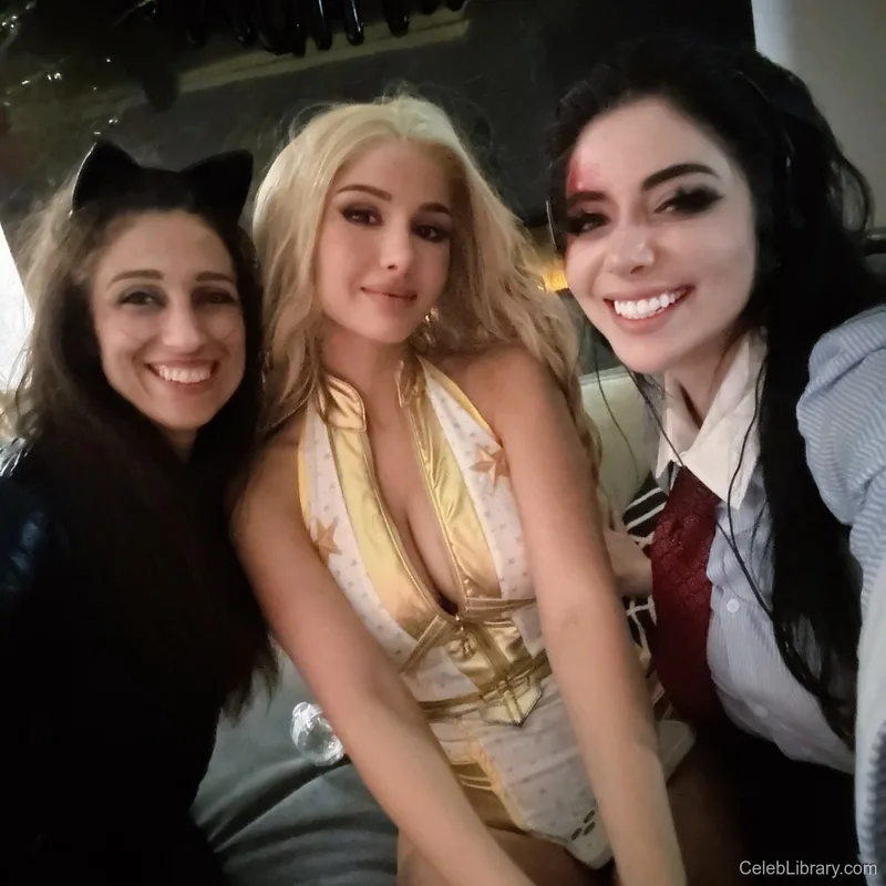 Sssniperwolf photo 15 of 1674