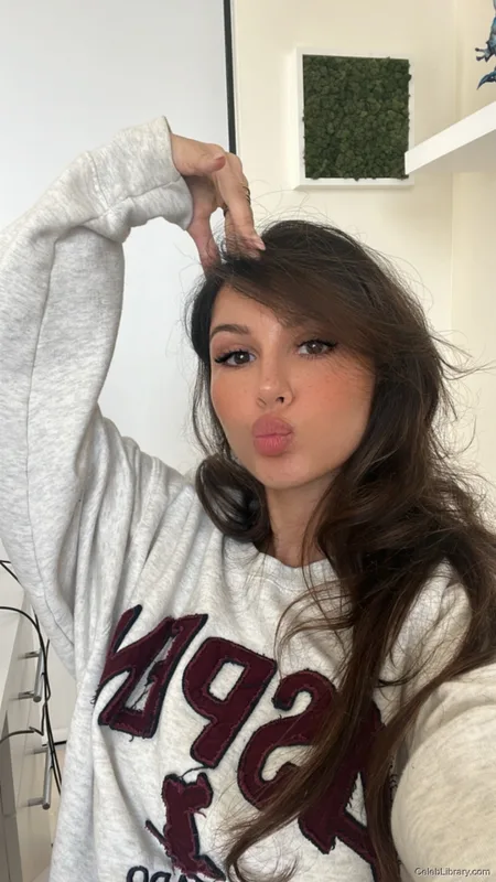 Sssniperwolf photo 17 of 1674