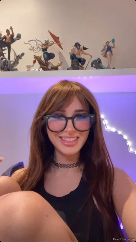 Sssniperwolf photo 12 of 1674