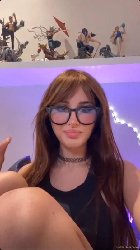 Sssniperwolf photo 13 of 1674