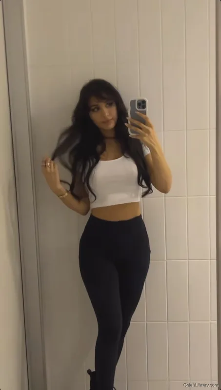 Sssniperwolf photo 19 of 1674