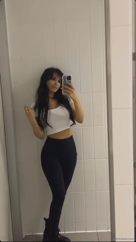 Sssniperwolf photo 20 of 1674