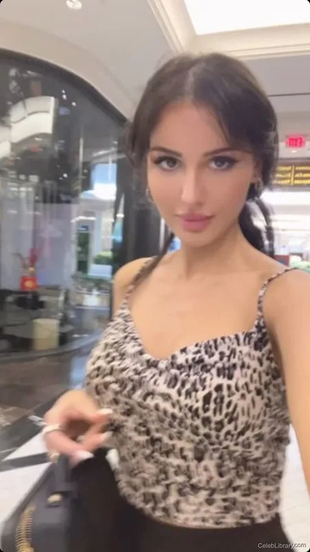 Sssniperwolf photo 23 of 1674